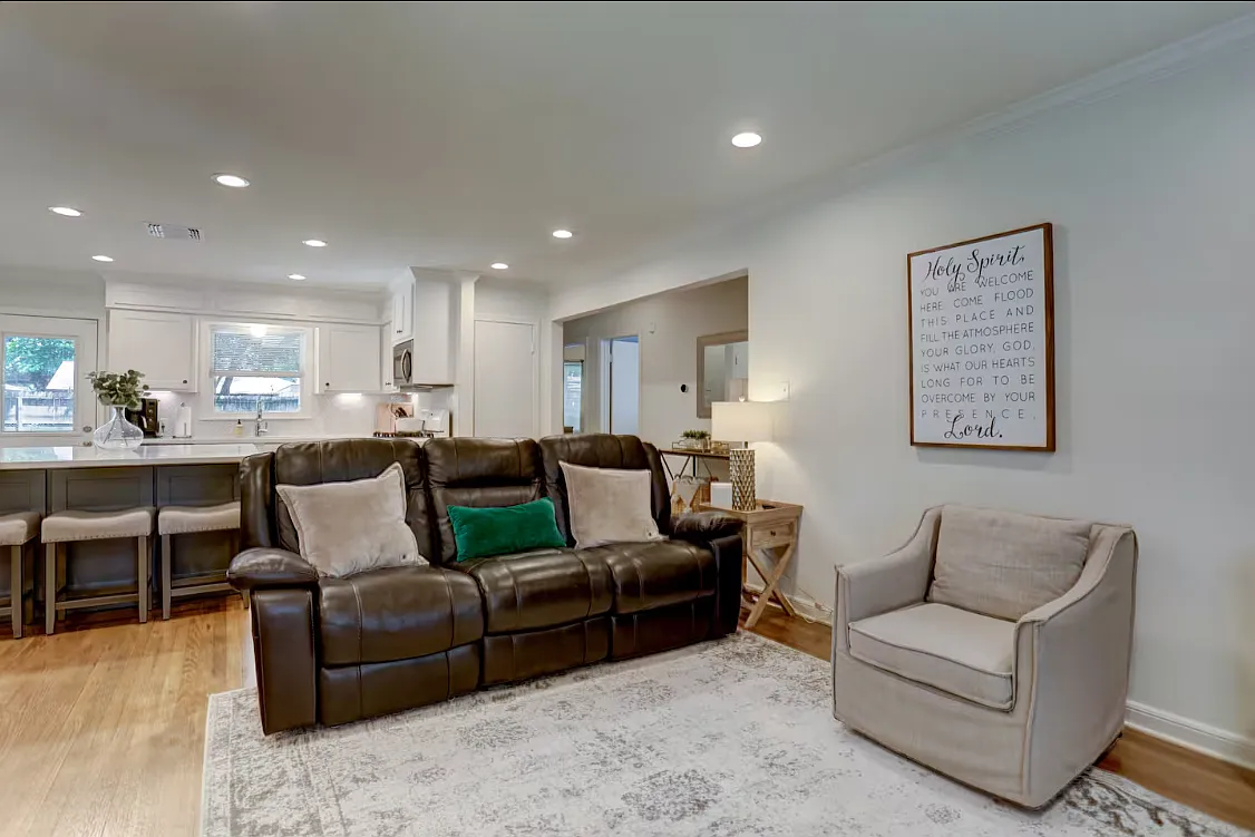 3 bed, 1246 sqft, $2,500 — Photo 3
