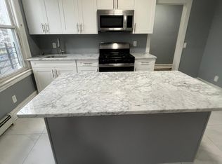 30 Philip Pl #2L, Irvington, NJ 07111