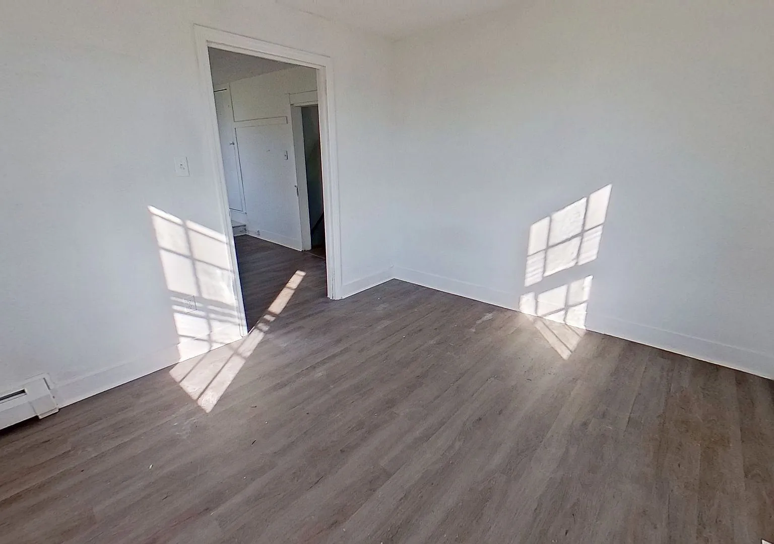 Single Family Home in Spring Grove — Photo 4