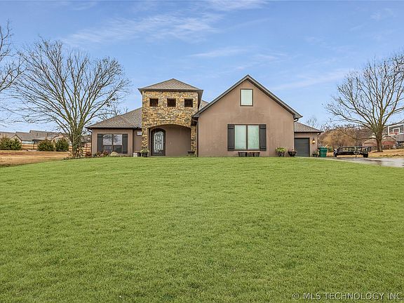 2nd image of 7608 S 285th East Pl