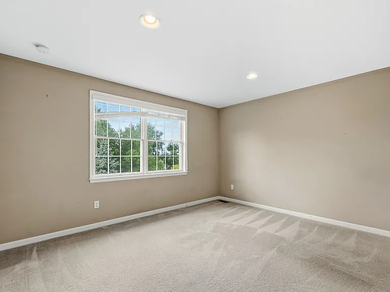 50738 Calvert Isle Dr — Photo 25