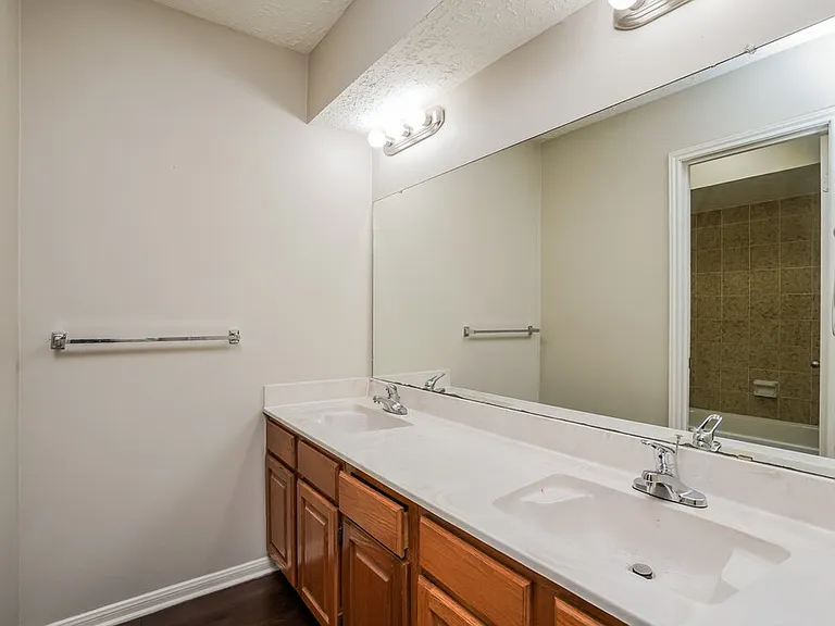 11918 Cottonwood Ln — Photo 15