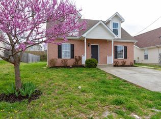 659 Holland Ridge Dr, La Vergne, TN 37086