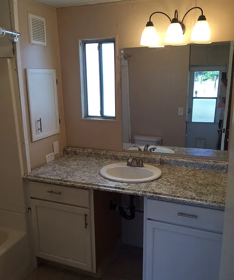 5839 Rupert Ave #G — Photo 4