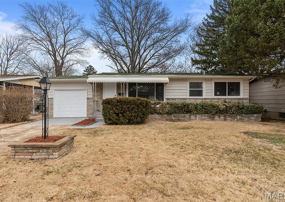 1st image of 725 Hazelvalley Dr