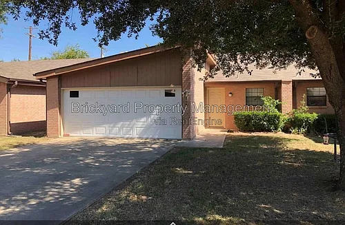 3004 Charlinda St Photo 1
