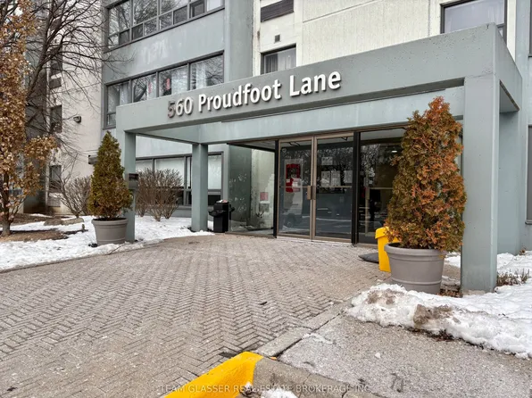 560 Proudfoot Ln #106, London, ON N6H 5C9