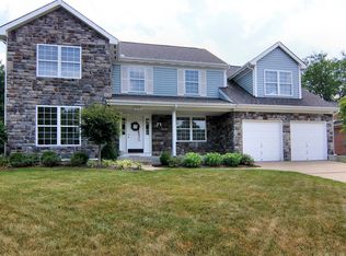 7878 Southern Pines Dr, Maineville, OH 45039