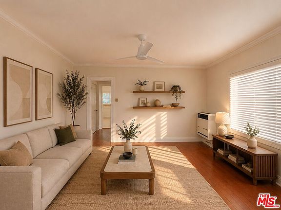 3rd image of 5942 Carlton Way