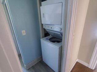 17 Pleasant St, Westfield, MA 01085