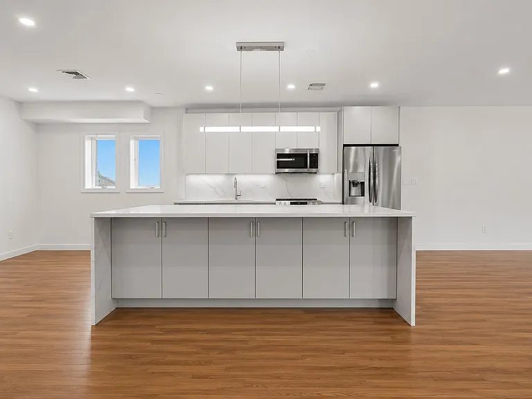 20 Terrace Pl #PENTHOUSE — Photo 8