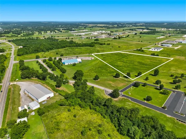 220 Main Pkwy, Tahlequah, OK 74464