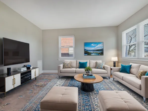 2439 25th St SE, Washington, DC