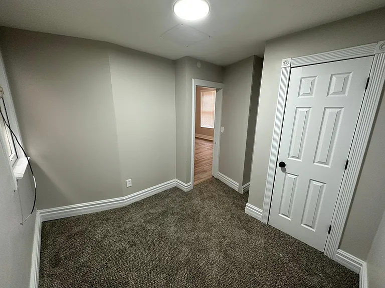 2023 Greenup St #2 — Photo 8
