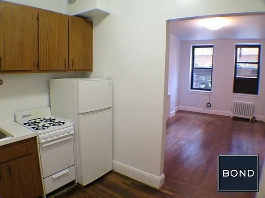 Rented by Bond New York | media 5