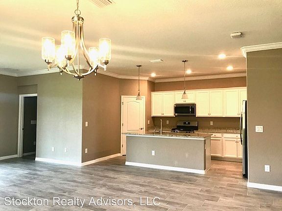 4th image of 9829 Marbella Dr