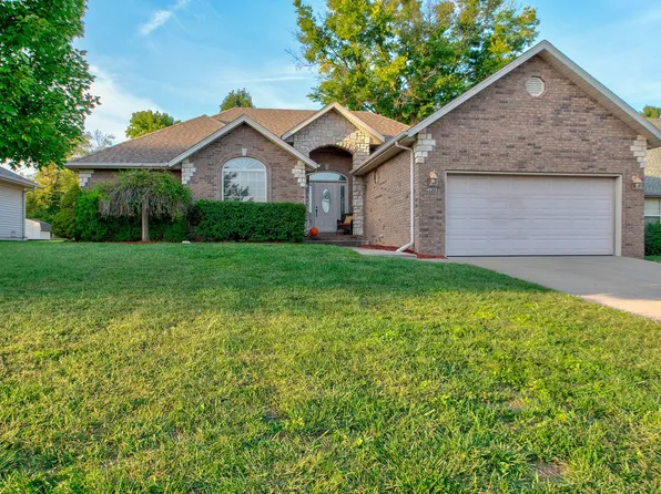 4935 E Cherry Cir, Springfield, MO 65809