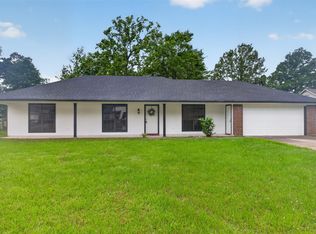 5957 Manitoba Ln, Shreveport, LA 71107
