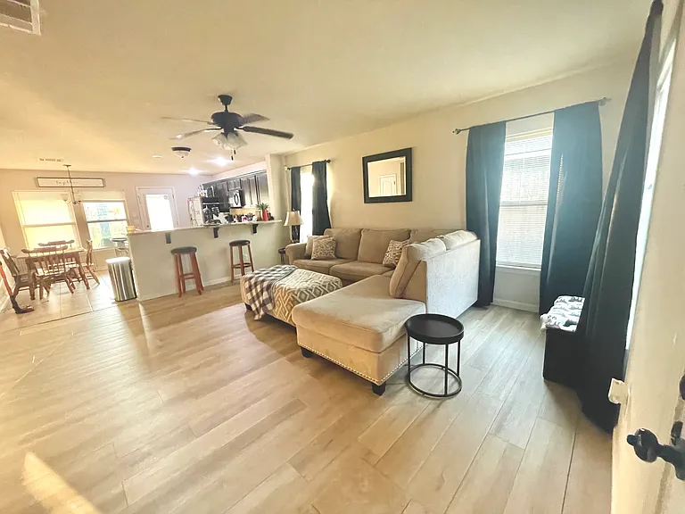 25661 Palmwood Ct — Photo 5