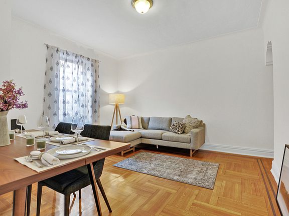 5th image of 25 Parade Pl APT 4C
