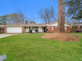 1212 Springdale Dr, Jackson, MS 39211