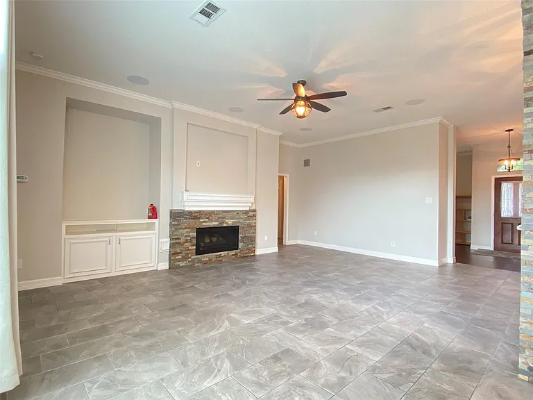 2222 Alberton Ln — Photo 5