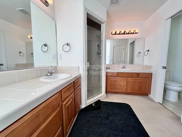5460 W Ashcroft Ave — Photo 18