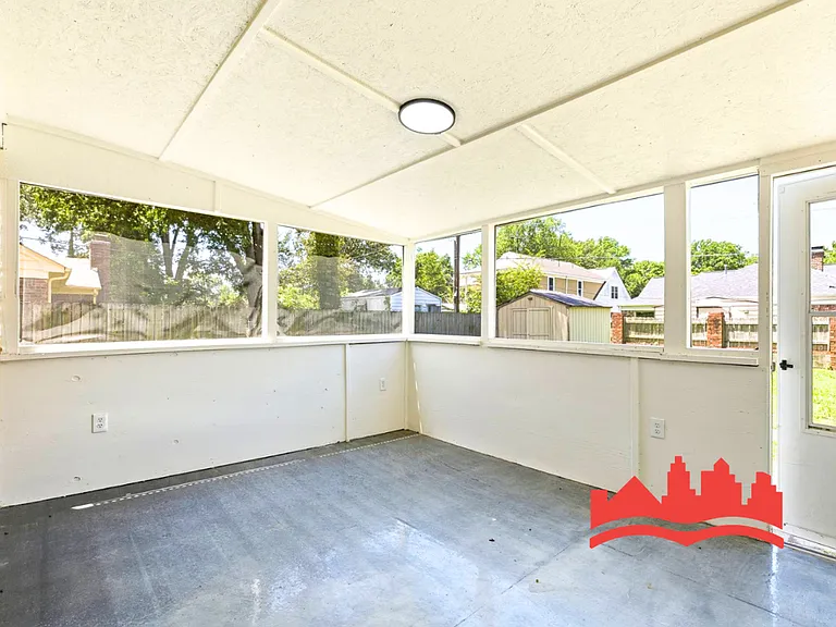 3281 Foxgate Dr — Photo 37