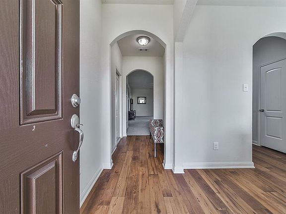 3rd image of 7102 Millford Hill Ct