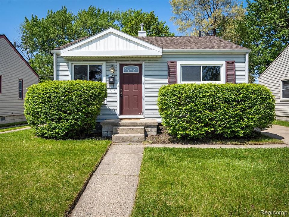 1st image of 1165 E Rowland Ave