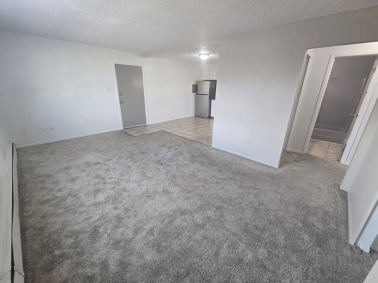 1936 Vinewood Ln — Photo 4