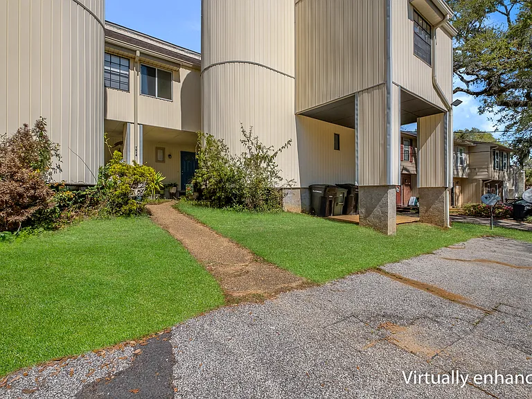 1914 Larette Dr #B — Photo 16