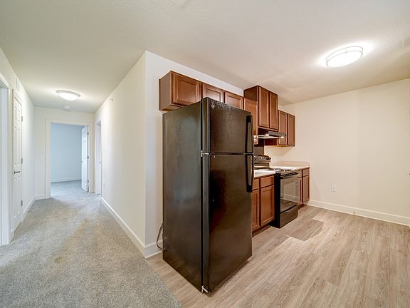 2nd image of 1015 Deep Rock Cir #27143