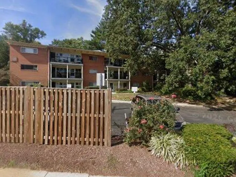 3411 University Blvd W #104 — Photo 2