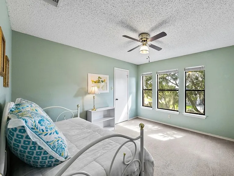 16125 Walnut Creek Dr — Photo 13