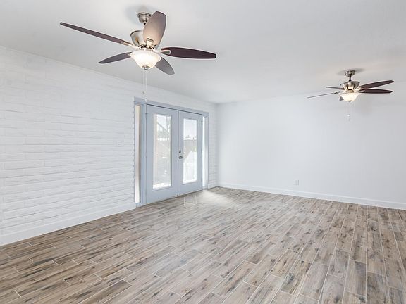3rd image of 3702 E Glenrosa Ave APT 2