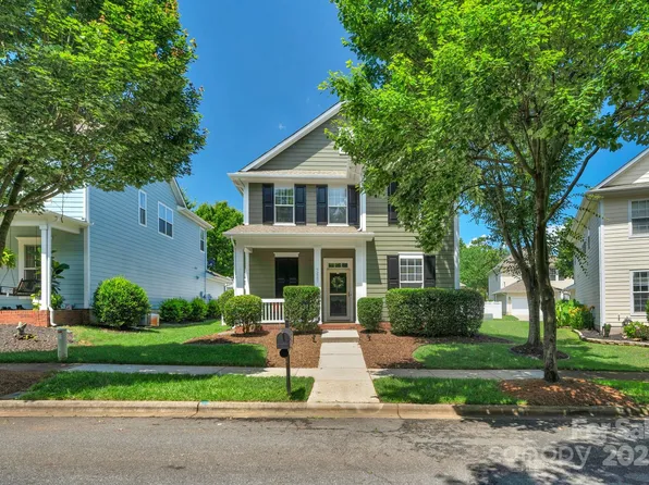 9227 Island Overlook Ct, Cornelius, NC 28031