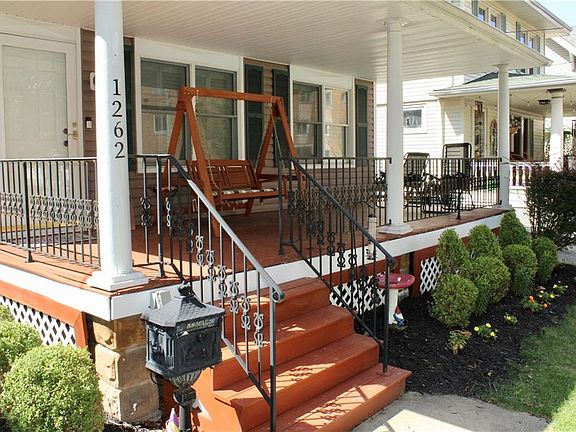 2nd image of 1262 Beach Ave