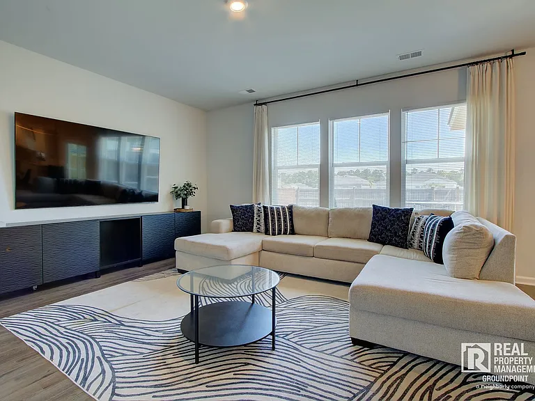 214 Honey Horn Dr — Photo 15