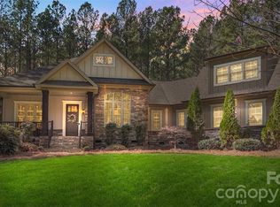 170 Silver Falls Dr, Troutman, NC 28166