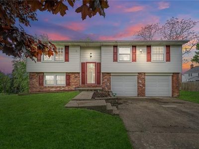 213 Windy Hill Dr, Coraopolis, PA, 15108