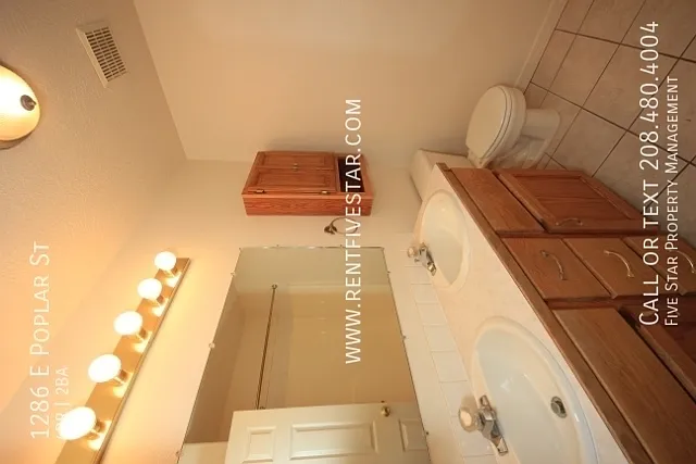 1286 E Poplar St — Photo 10