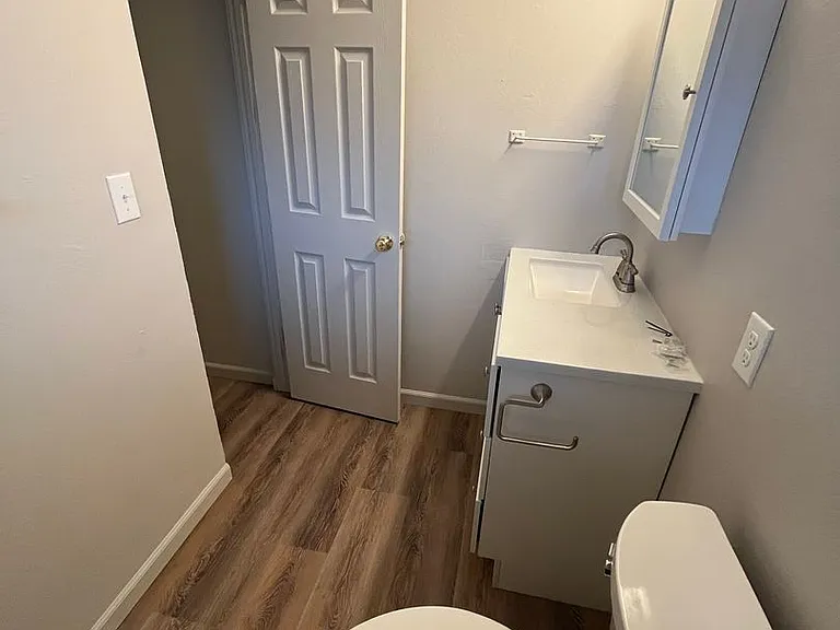 1404 Toole Ave — Photo 15