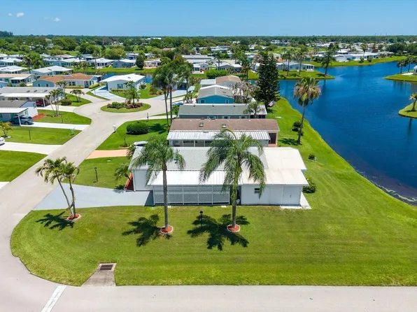 8498 Labelia Court, Port St Lucie, FL 34952