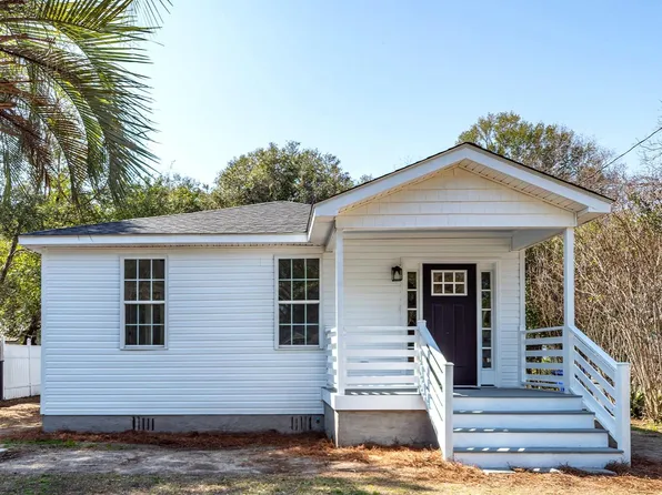 2646 Madden Dr, North Charleston, SC 29405