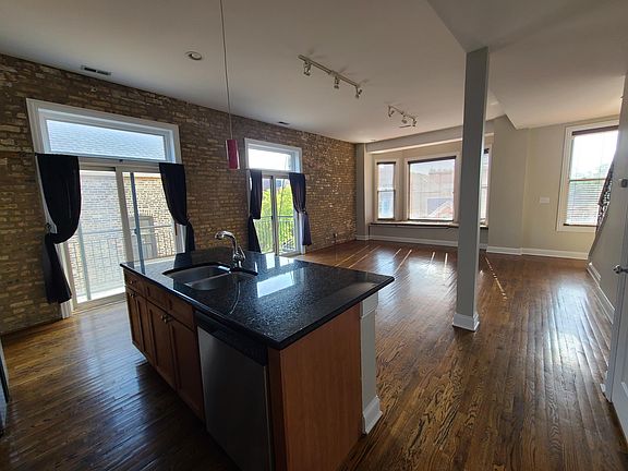 2nd image of 1315 N Bosworth Ave Unit 3