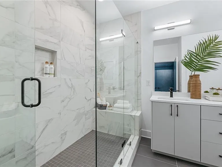 673 Ethel St NW — Photo 37