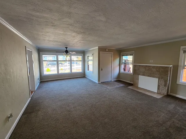 722 San Juan Ave — Photo 2