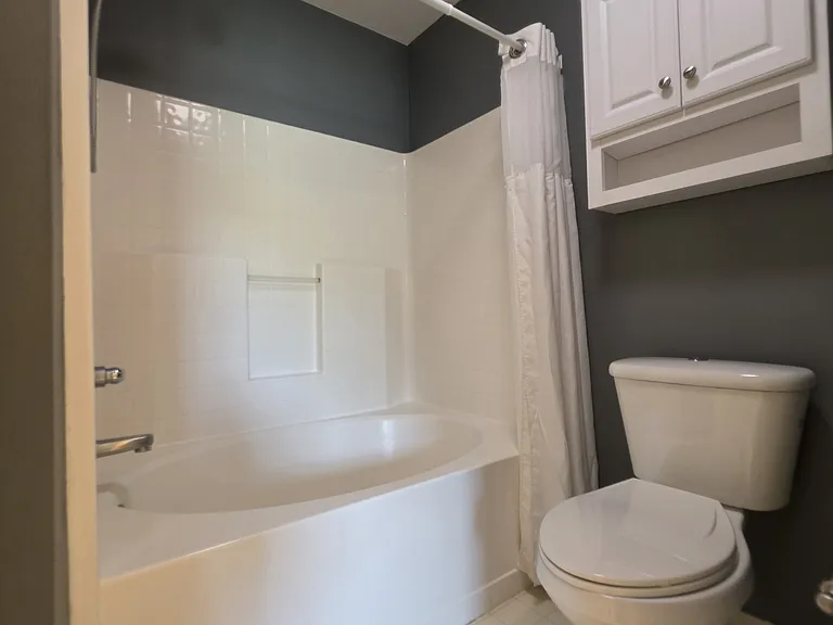 2501 Elkhart Dr — Photo 16