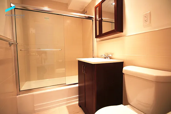 Rented by FirstService Realty (legacy) | media 9